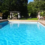 La Maison De Gilbert Jacuzzi Piscine Chauffee Guest house Chaudes-Aigues