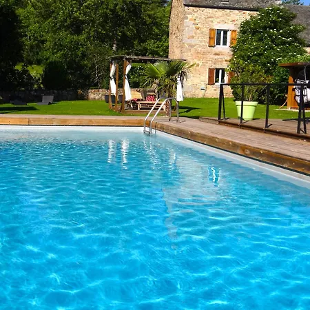 La Maison De Gilbert Jacuzzi Piscine Chauffée Gasthof