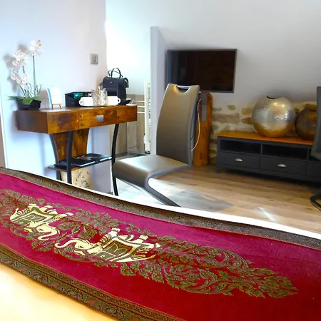 La Maison De Gilbert Jacuzzi Piscine Chauffée Chaudes-Aigues