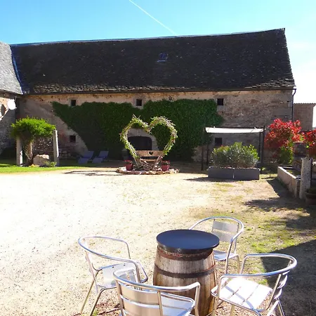 La Maison De Gilbert Jacuzzi Piscine Chauffée Gasthof