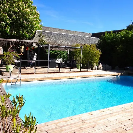 La Maison De Gilbert Jacuzzi Piscine Chauffée 4* Chaudes-Aigues