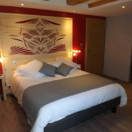 La Maison De Gilbert Jacuzzi Piscine Chauffee Гостевой дом 4*