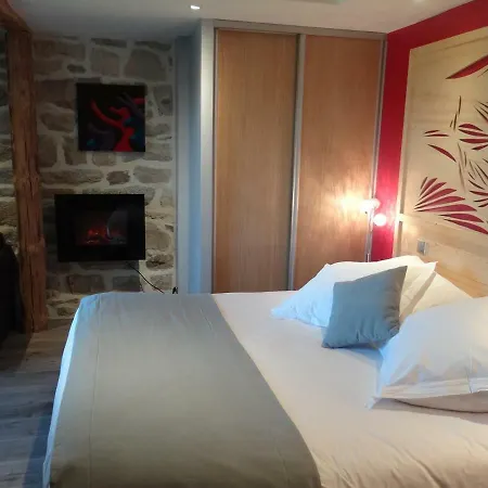 La Maison De Gilbert Jacuzzi Piscine Chauffee Selon Saison 쇼드-재그