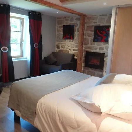La Maison De Gilbert Jacuzzi Piscine Chauffee Selon Saison 쇼드-재그